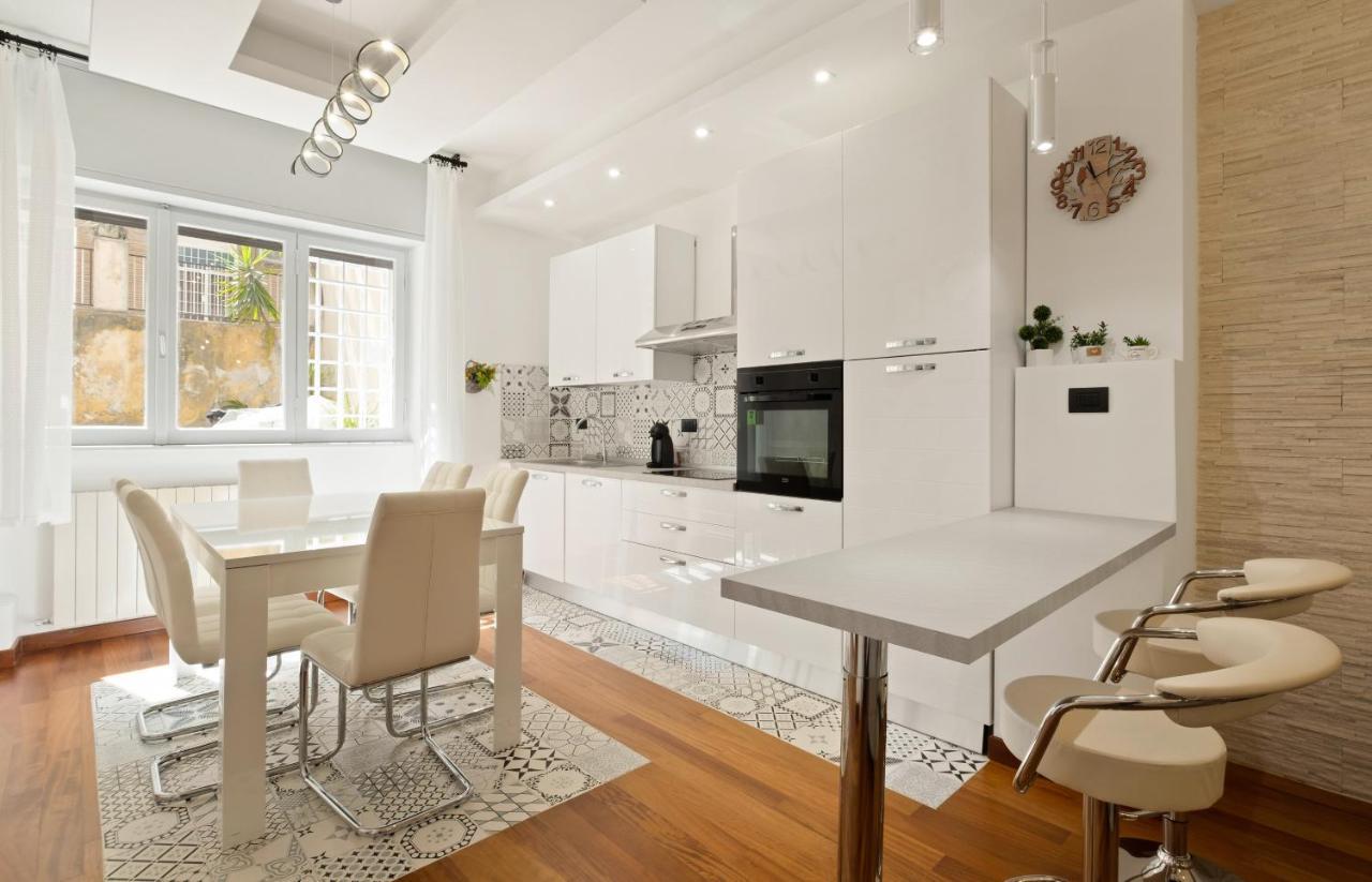 3 Bed Modern Flat - 15 Minutes Walk To Colosseum Roma Ngoại thất bức ảnh
